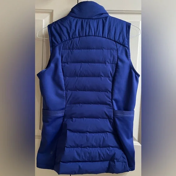 🍒LULULEMON DOWN FOR IT ALL VEST sz 10 PSYCHIC BLUE 700-Fill Amethyst Jacket - Picture 3 of 4